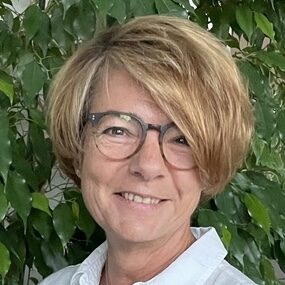 Bettina Grau
